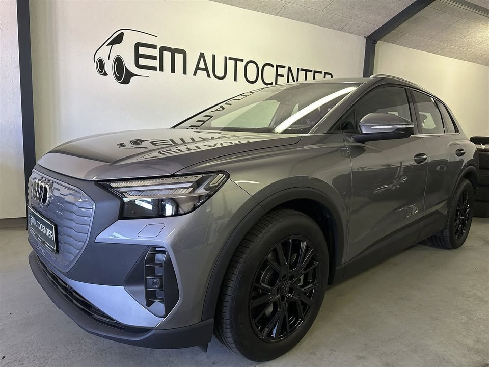 EM AUTOCENTER ApS tilbyder Audi Q4 med rummeligt bagagerum til salg nu