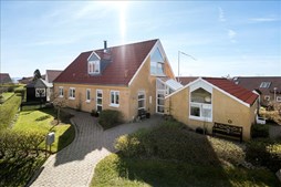 Til salg hos EDC Ejendomsgruppen Struer: Moderne villa med en unik planløsning