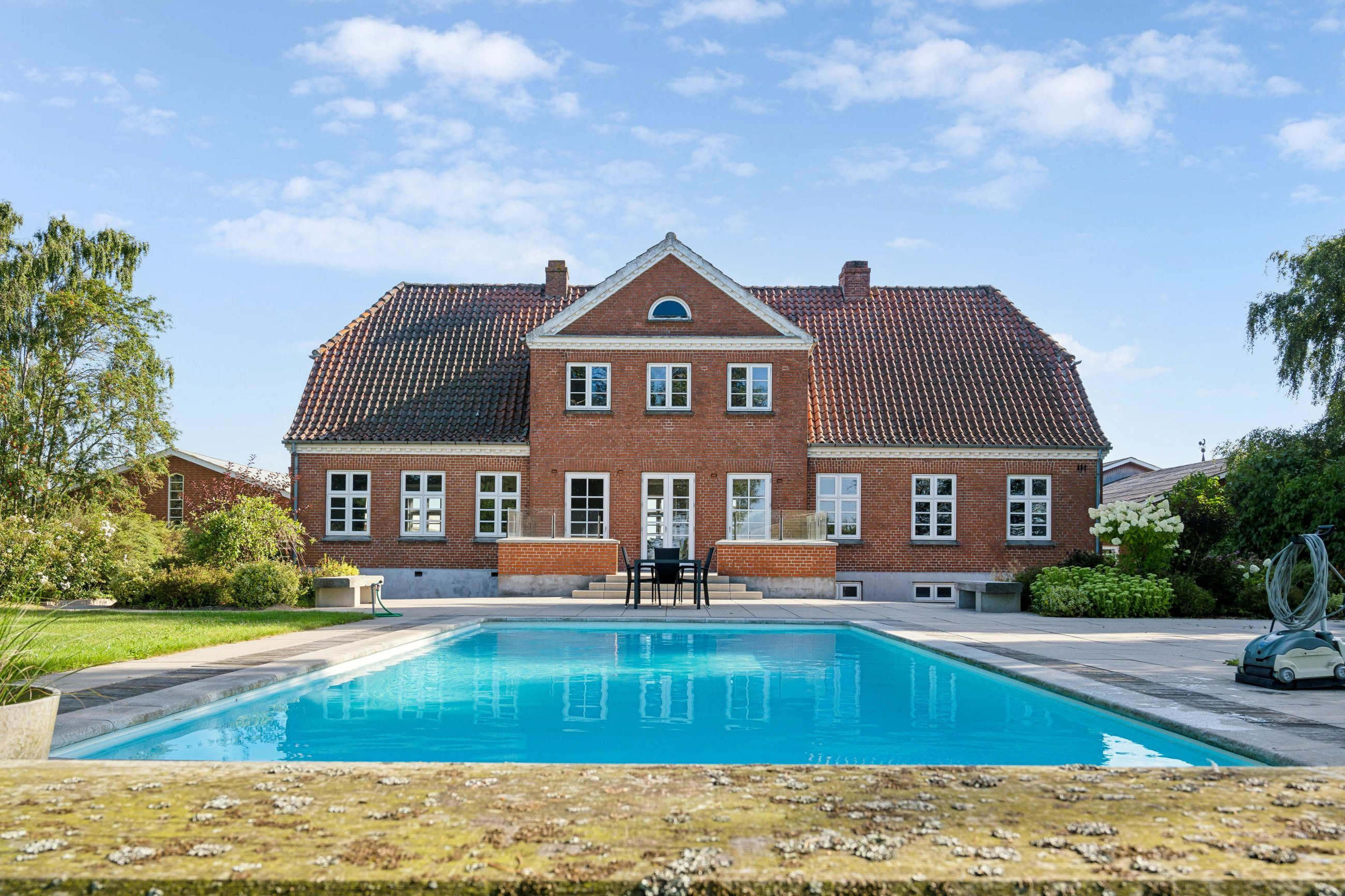 Drømmer du om luksus? For 7,0  mio. kroner er Lundby Torpvej 16 kommet til salg - Se den og de dyreste boliger til salg her