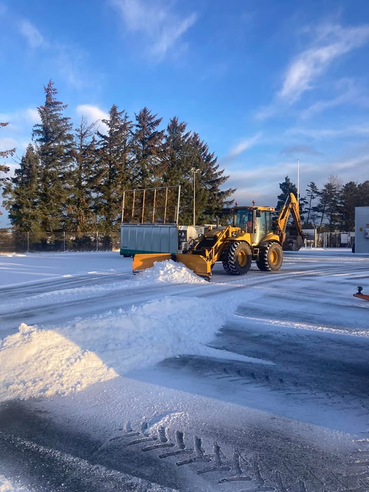 Skjoldager Dræn- & Entreprenørforrentning ApS klar til snerydning og saltning i det kolde vejr