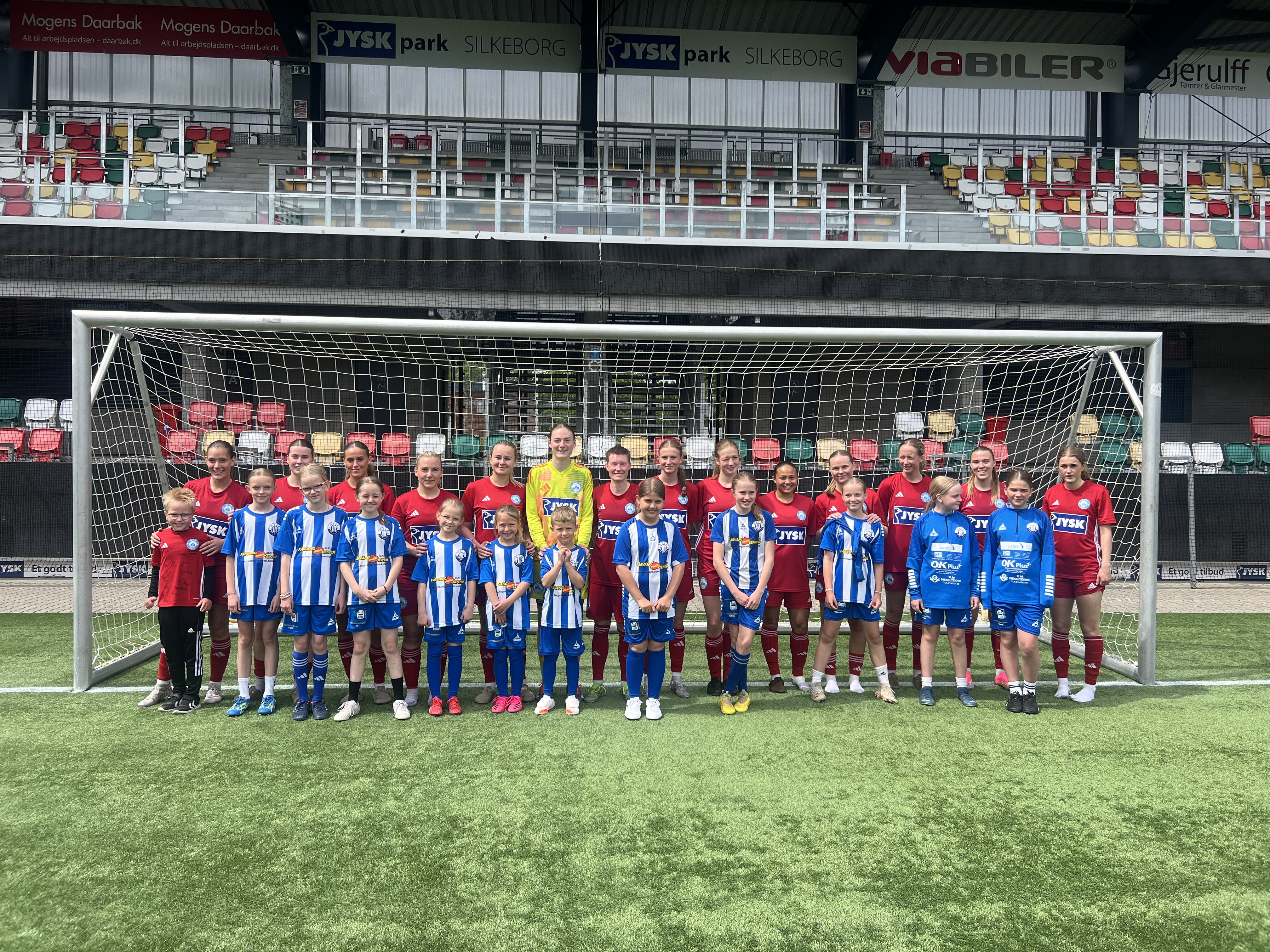 Silkeborg IF Q Kvindeserie triumferer med storsejr over Issø F16