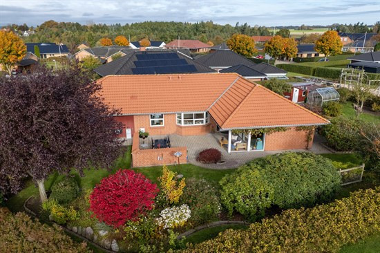 Top 6 over dyreste boliger til salg i Thorsø. Priser op til 4.195.000 kr