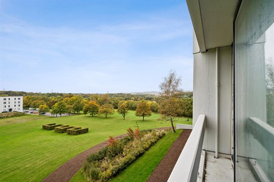 Klokkeskovvej 15S er til salg for kun 699.000 kr.: Se de billigste boliger til salg i Viby J her