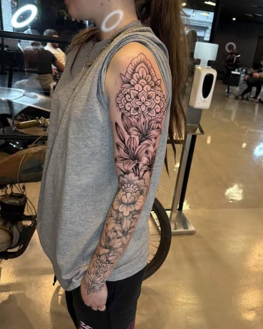 Ledige tider hos Andreas hos Mr. & Mrs. Tattoo til forårstatoveringer