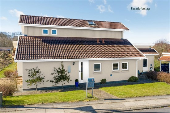 Pris sat ned med 202.000 kr. på Højsletten 8