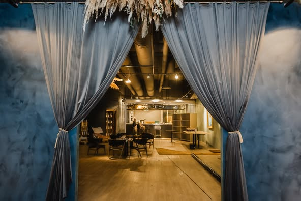 Campen Auktioner præsenterer oprydningsauktion fra restaurant Karikatur i Sønderborg