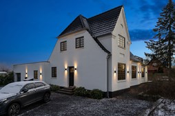 Eksklusiv bolig for 4,9  mio. kroner er netop kommet til salg i Borup - Se den og de dyreste boliger her