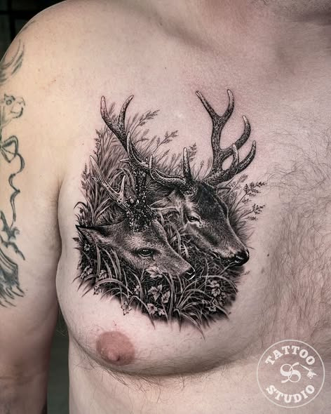 Tattoo Studio 96 Aalborg viser black & grey realisme-tattoo af Alexy