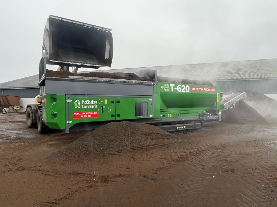 Scantruck A/S leverer Danmarks første McCloskey tromlesorterer til Nordjysk Recycling