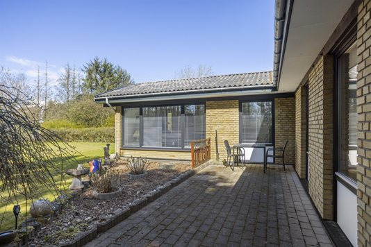 Hyggeligt hus, der kam anvendes til helårs- og fritidsbrug nær skov og strand i naturskønne Lyngså.