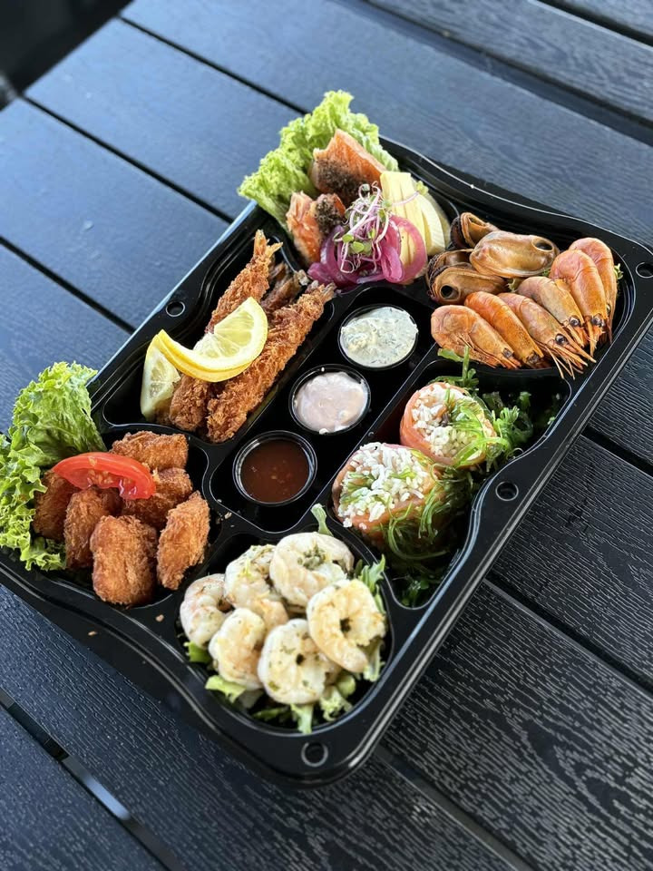 Havnens Fisk Øster Hurup tilbyder pinseplatte til to personer i begrænset periode