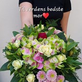 Gør mors dag speciel med buketter og gaver fra Iris Blomster