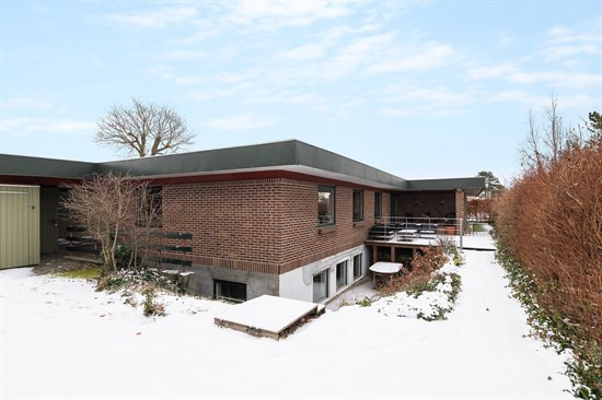 Vibevænget 1 og 9 andre boliger er kommet til salg denne uge i Esbjerg - se boligerne her.