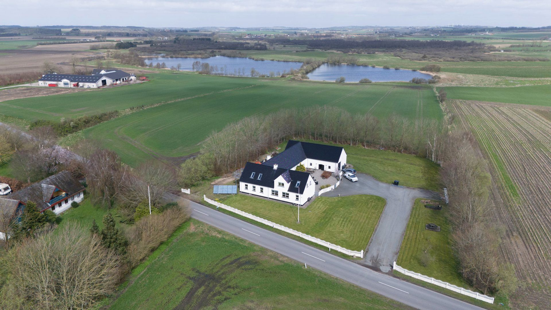 3,3  mio. kroner koster Veggerbyvej 78, Hyllested - se hvad der ellers er til salg i Suldrup