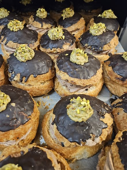 Fastelavnsboller hos Løgstørvejens Bageri: Kom før naboen!