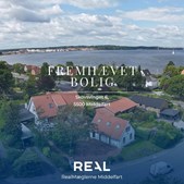 RealMæglerne Middelfart fremviser indflytningsklar udsigtsvilla til salg i Middelfart