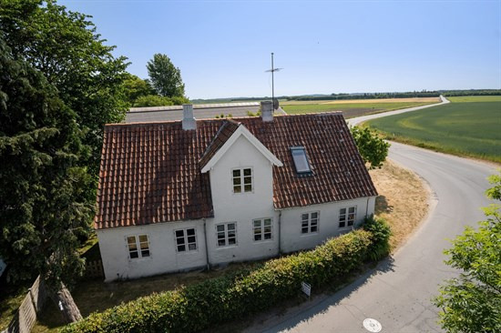 Dråby Bygade 28 er til salg for kun 355.000 kr.: Se de billigste boliger til salg i Ebeltoft her