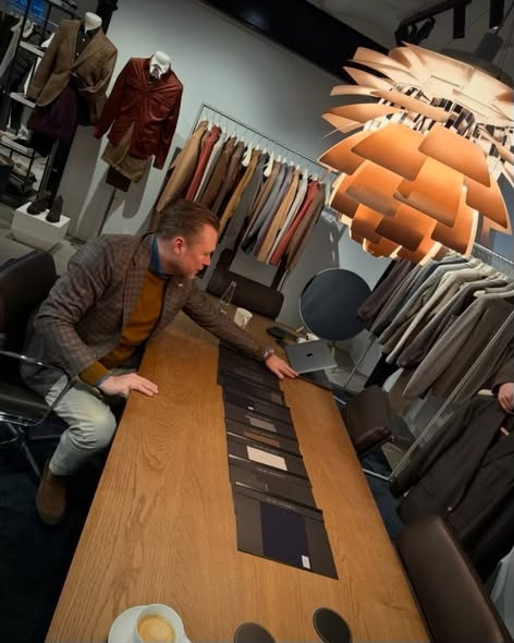 Tip Top Fashion udvælger AW26 kollektion fra Oscar Jacobson i København