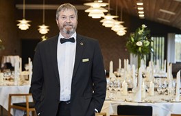 En mand og 500 brylluper