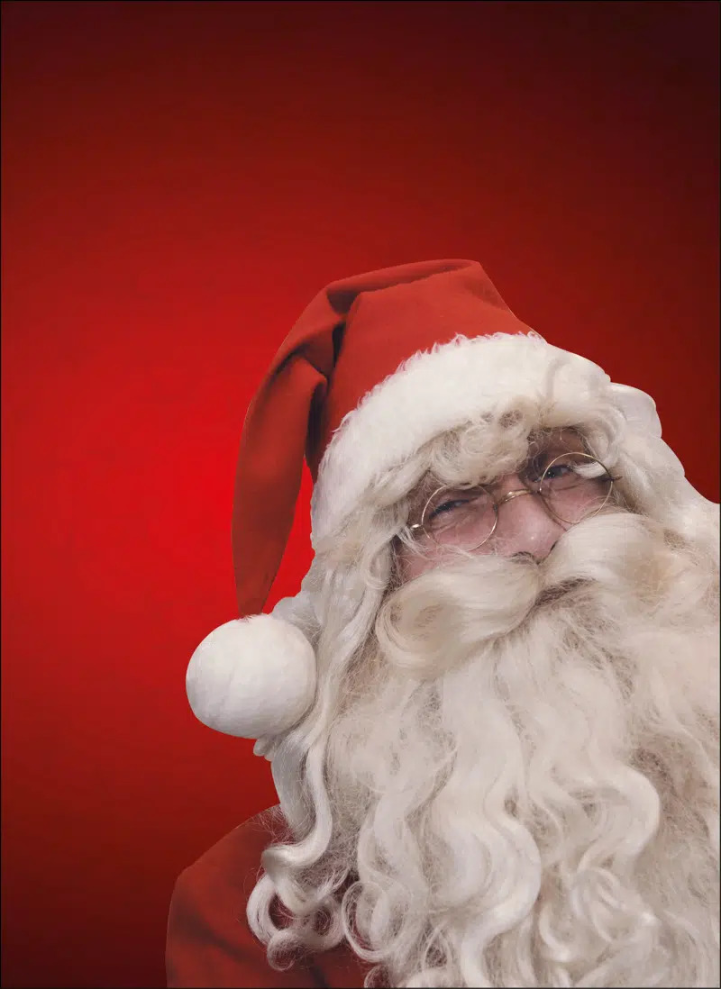 Kolding fejrer julemandens ankomst med musik, juletræstænding og godteposer til børn