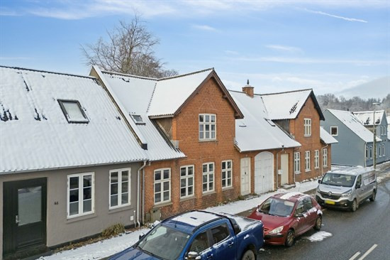 Hovedgaden 44 er til salg for kun 345.000 kr.: Se de billigste boliger til salg i Bryrup her