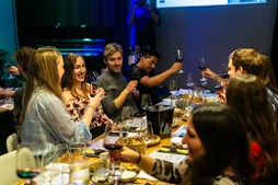 Spansk Vinsmagning med DeVinos på Fairbar
