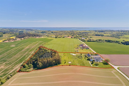 Kølbakken 15 og 9 andre boliger er kommet til salg denne uge i Ebeltoft - se boligerne her.