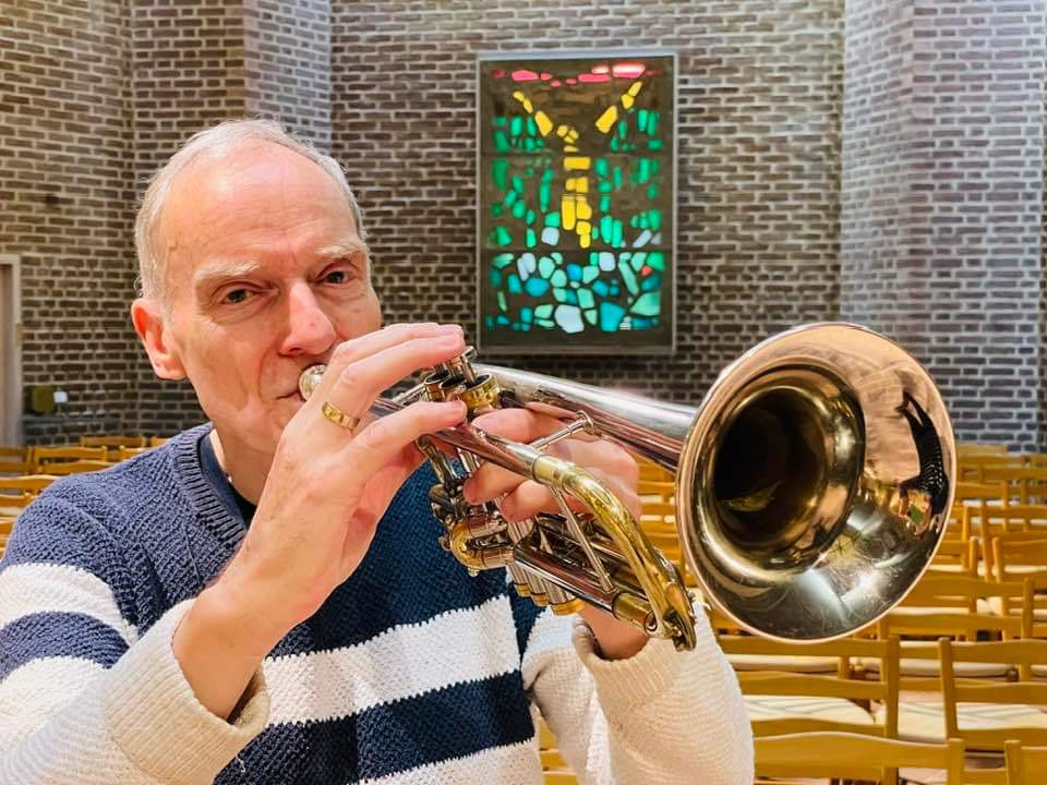 Påskedag den 31. marts kl. 10 i Ballerup Kirke medvirker trompetisten Erik Rasmussen