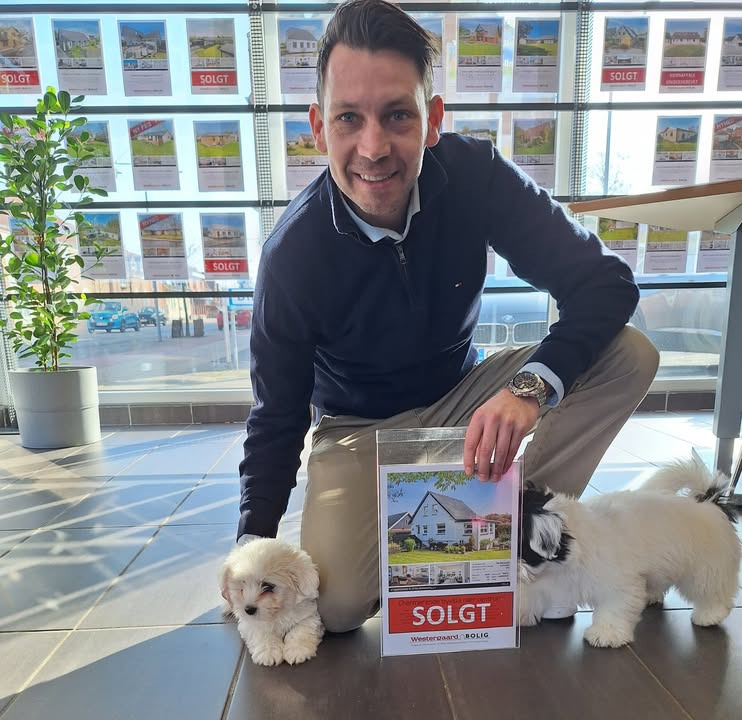 Westergaard Bolig fejrer salg af ejendom på Stokbrogade 14 i Brønderslev