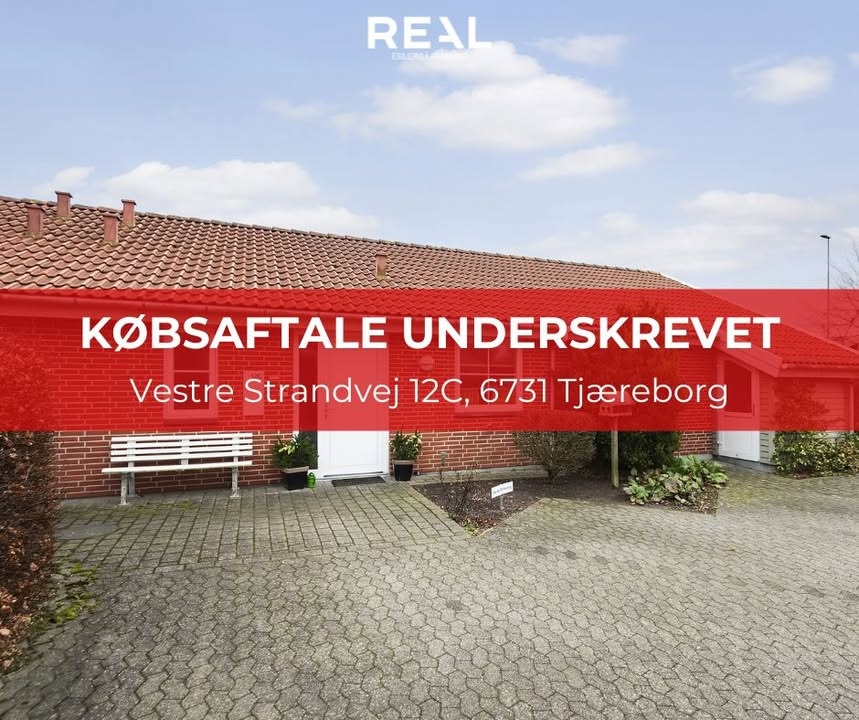 RealMæglerne Esbjerg og Bramming underskriver købsaftale på Vestre Strandvej bolig