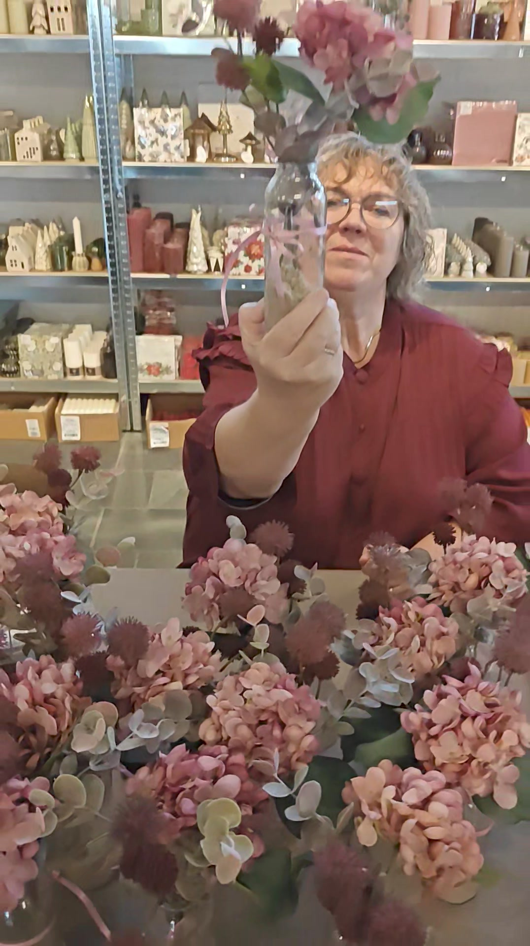 Elins Butik: Smukke kunstige blomster klar til firmafesten