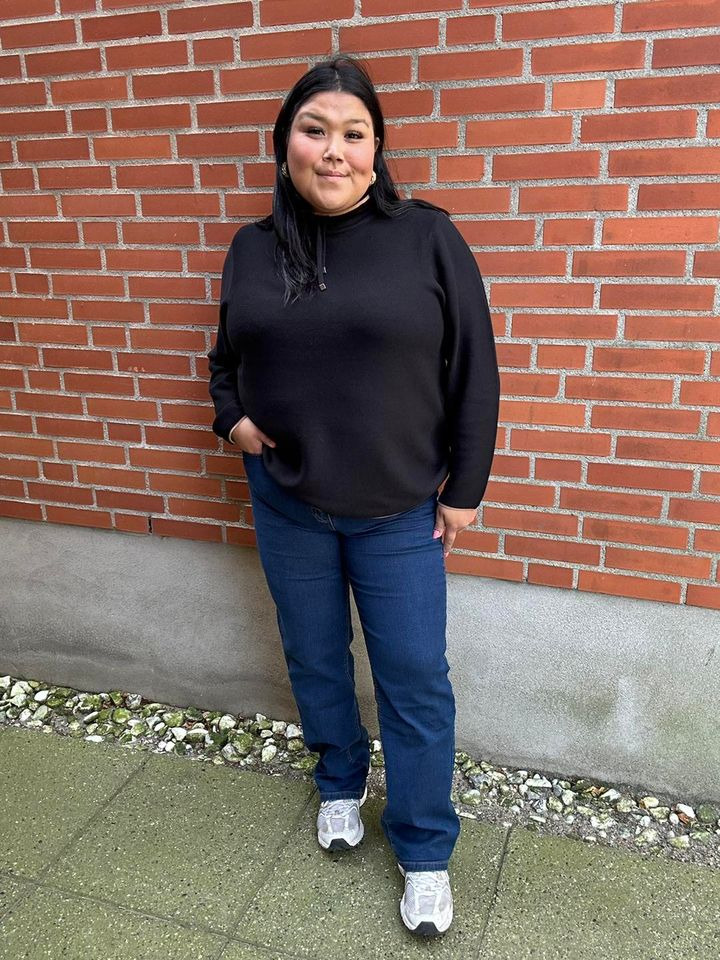 Garderoben tilbyder et bredt udvalg af striktrøjer i butikken