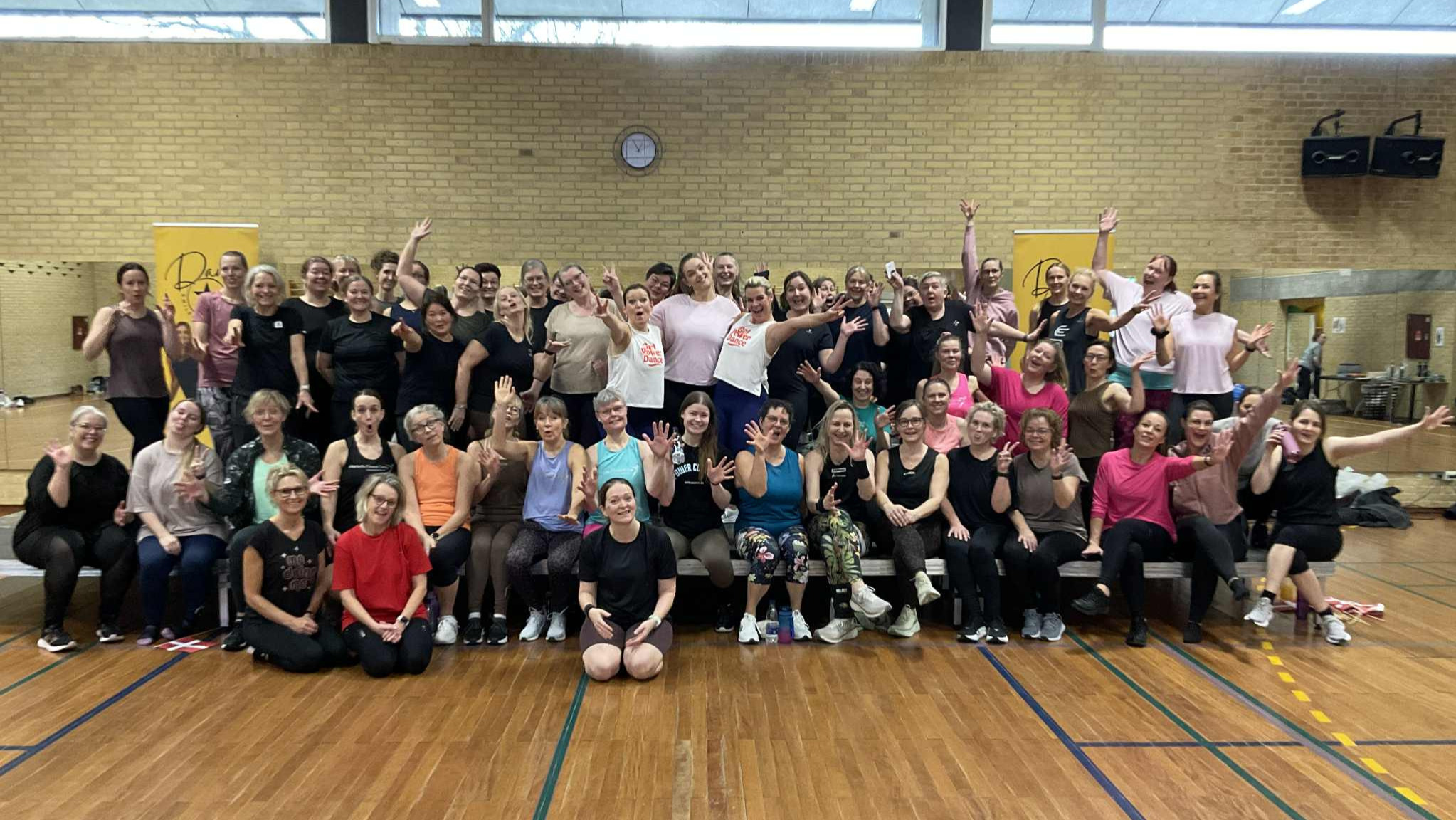 DanceSmileandBeHappy har netop fejret 3-års fødselsdag – og inviterer til endnu mere danseglæde resten af 2026