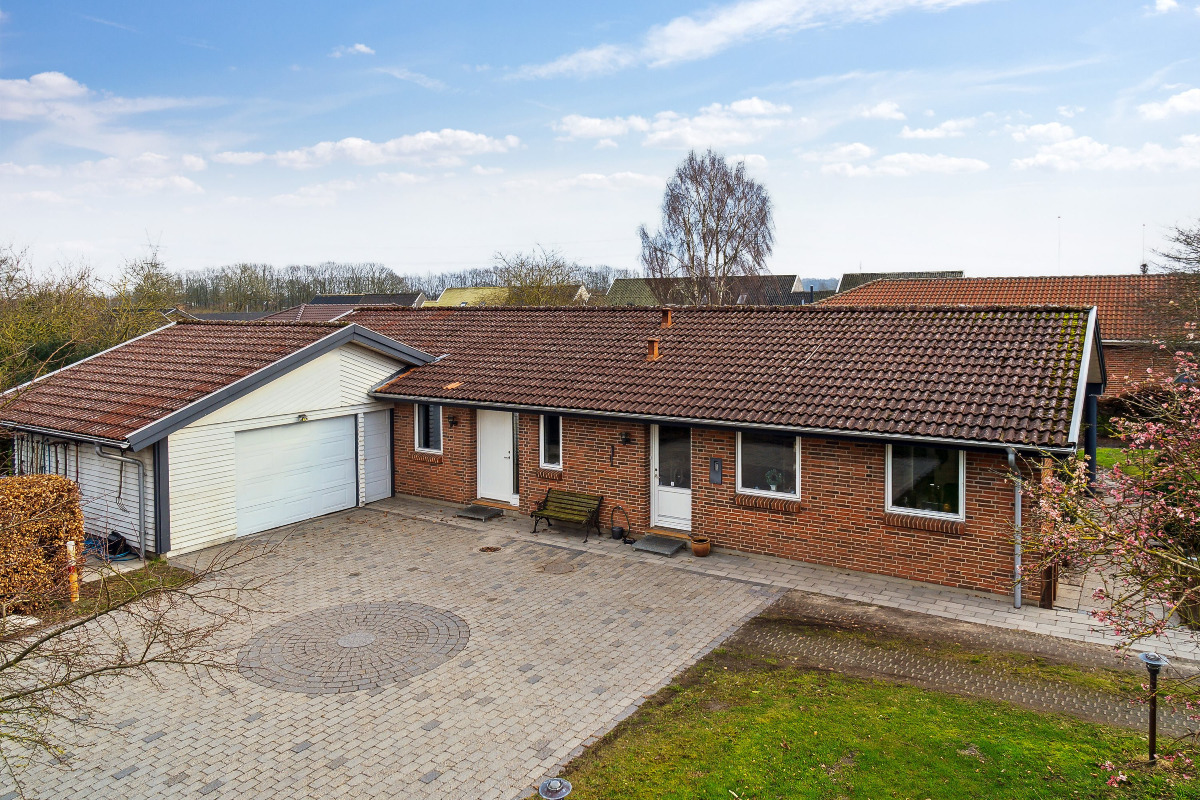 Åbent hus med Nybolig Hedensted: Oplev en arkitekttegnet villa med dejlig have