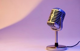 Mathilde Falch giver gratis fortællekoncert på Sindets Dag