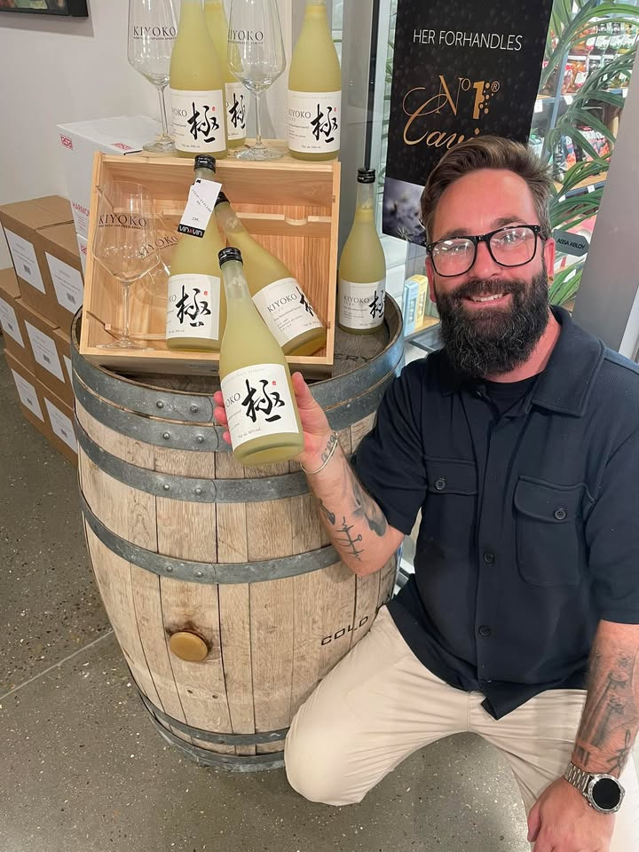 Vin & Vin Aalborg har igen Kiyoko Yuzu Aperitif på lager til sommerdagene