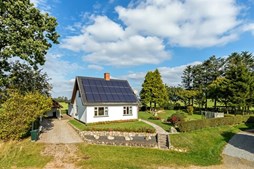 Drenderupvej 10 og 1 anden boliger er kommet til salg denne uge i Vamdrup - se boligerne her.