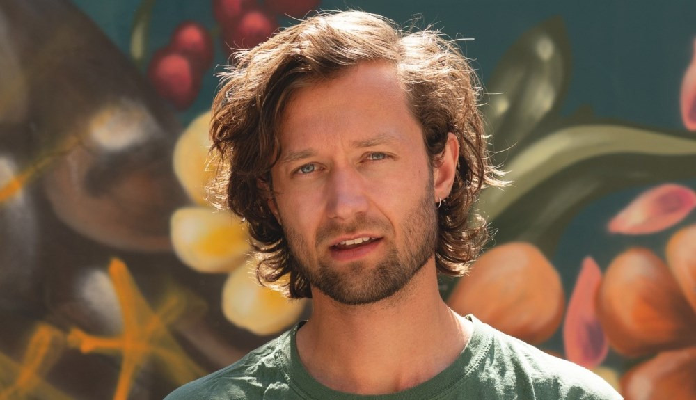 Lukas Vanggaard på Cafe Støj: En aften med indiepop