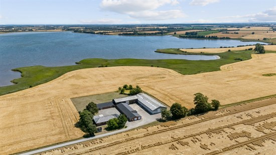 Luksusbolig netop kommet til salg i Bogense: Se hvad du skal smide for Bogenses dyreste adresser her