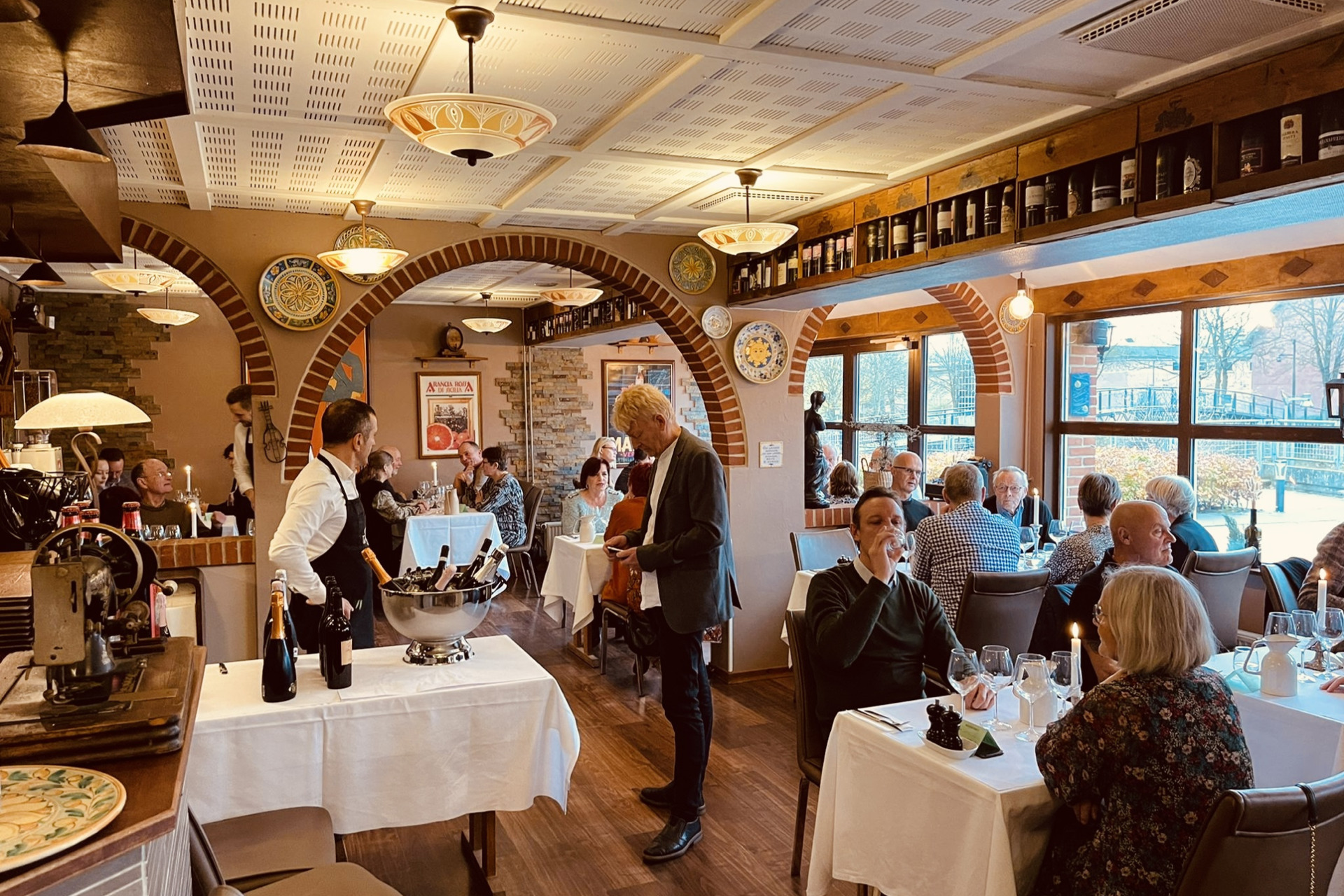 Napolitanske pizzaer bagt med erfaring og autencitet 