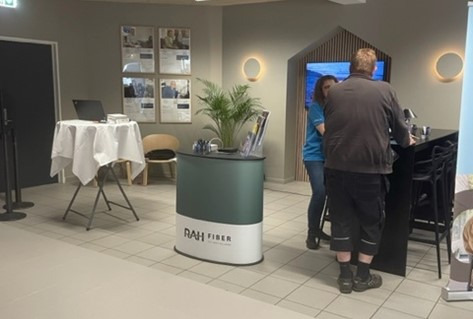 Fiberfest i Ringkøbing-Skjern Kulturcenter – RAH Fiberbredbånd fejrer færdig fibernetudrulning 