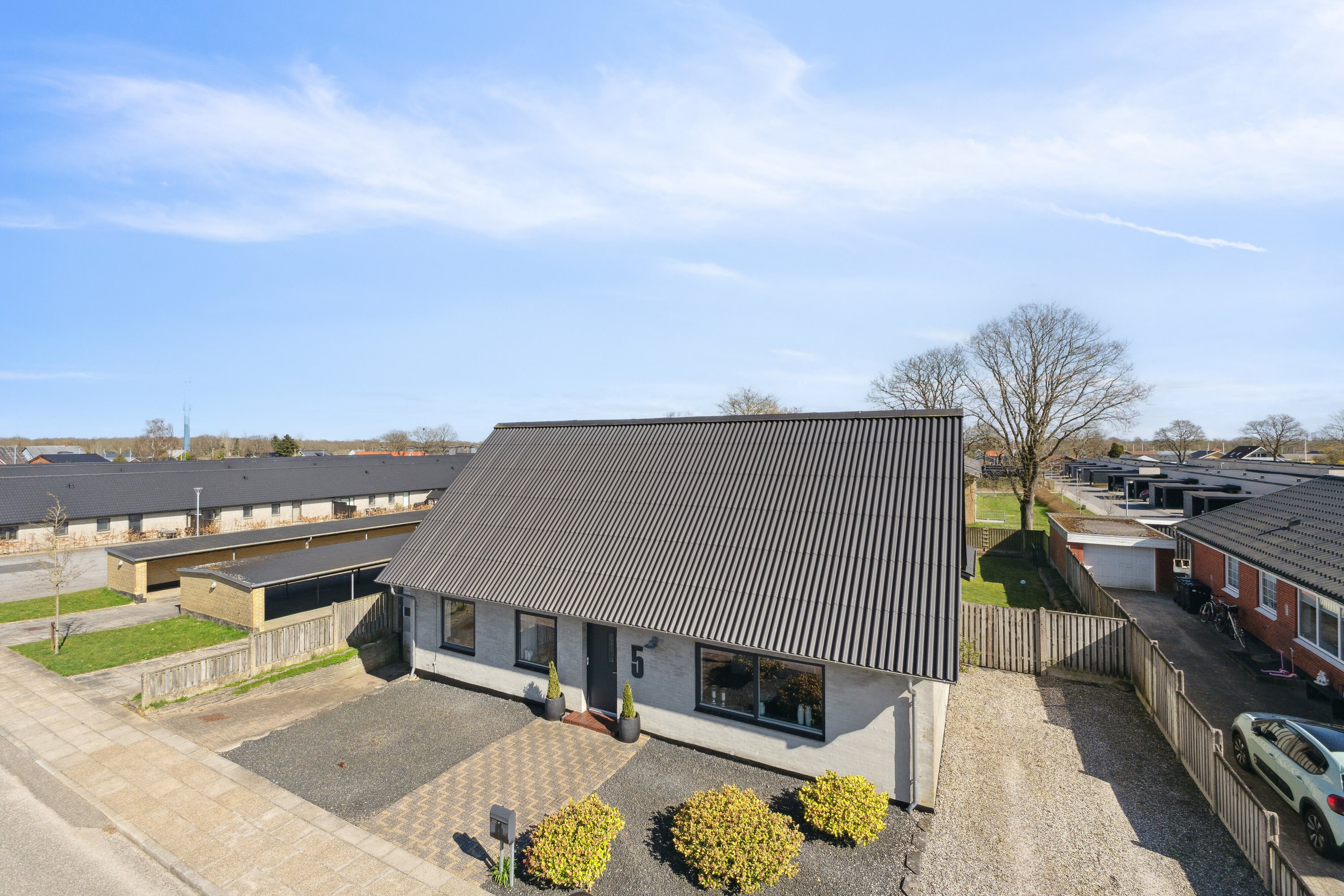 Til salg hos John Frandsen Herning: Skolesvinget 5, Snejbjerg, 7400 Herning