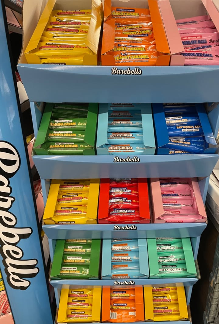 SPAR Nørrebro Hjørring sælger kasser med Barebells bars til 165 kr