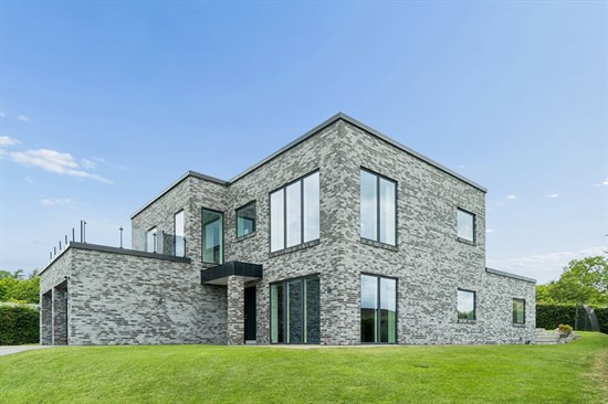 Top 6 over dyreste boliger til salg i Skødstrup. Priser op til 10.995.000 kr