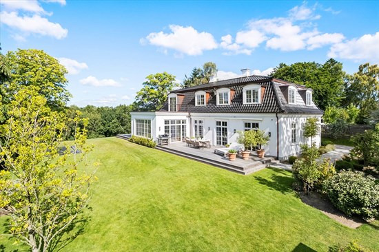 Top 6 over dyreste boliger til salg i Holte. Priser op til 120.000.000 kr