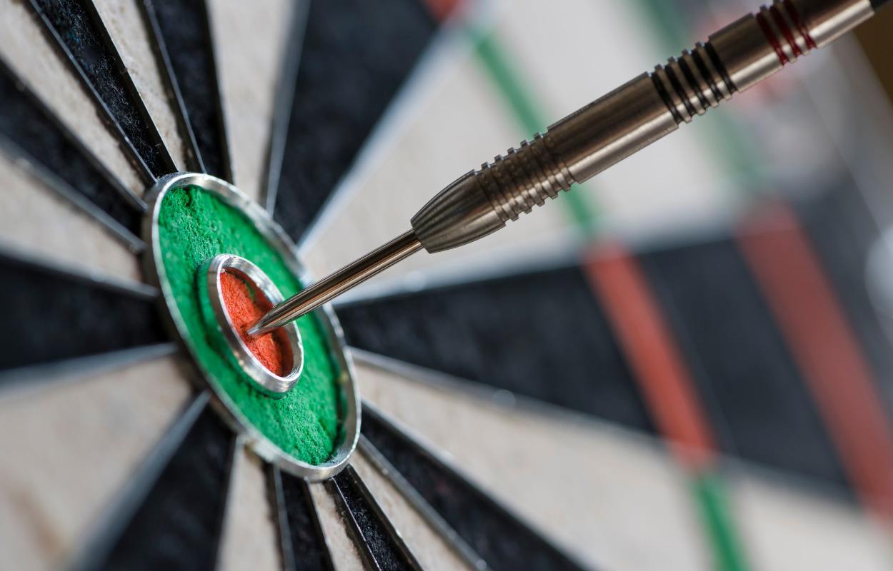 Ram plet på skiven: Spil dart med Skive Firmaidræt