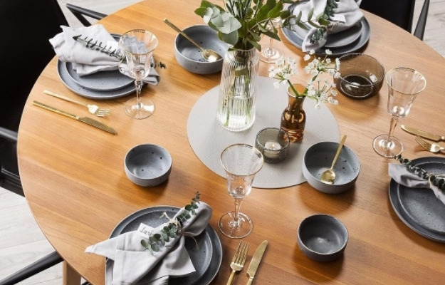 Sådan dækker du et hyggeligt sommerbord