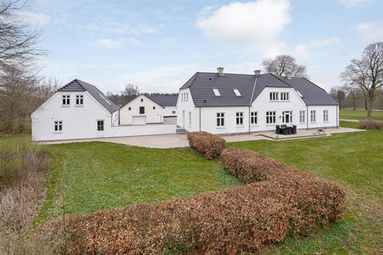 Top 6 over dyreste boliger til salg i Gadbjerg. Priser op til 5.800.000 kr