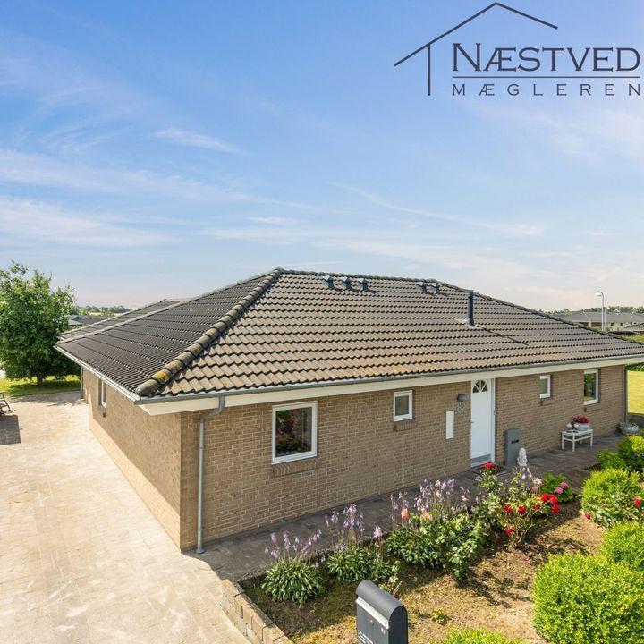 Flot etplansvilla i Mogenstrup til salg hos Næstved Mægleren ApS