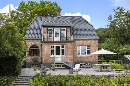 Bakkevej 2 og 6 andre boliger er kommet til salg denne uge i Odder - se boligerne her.
